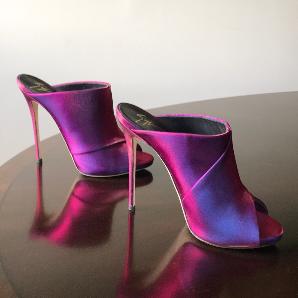 Giuseppe Zanotti Purple Velvet 7.5M SlipOn Slipper - Picture 1 of 8